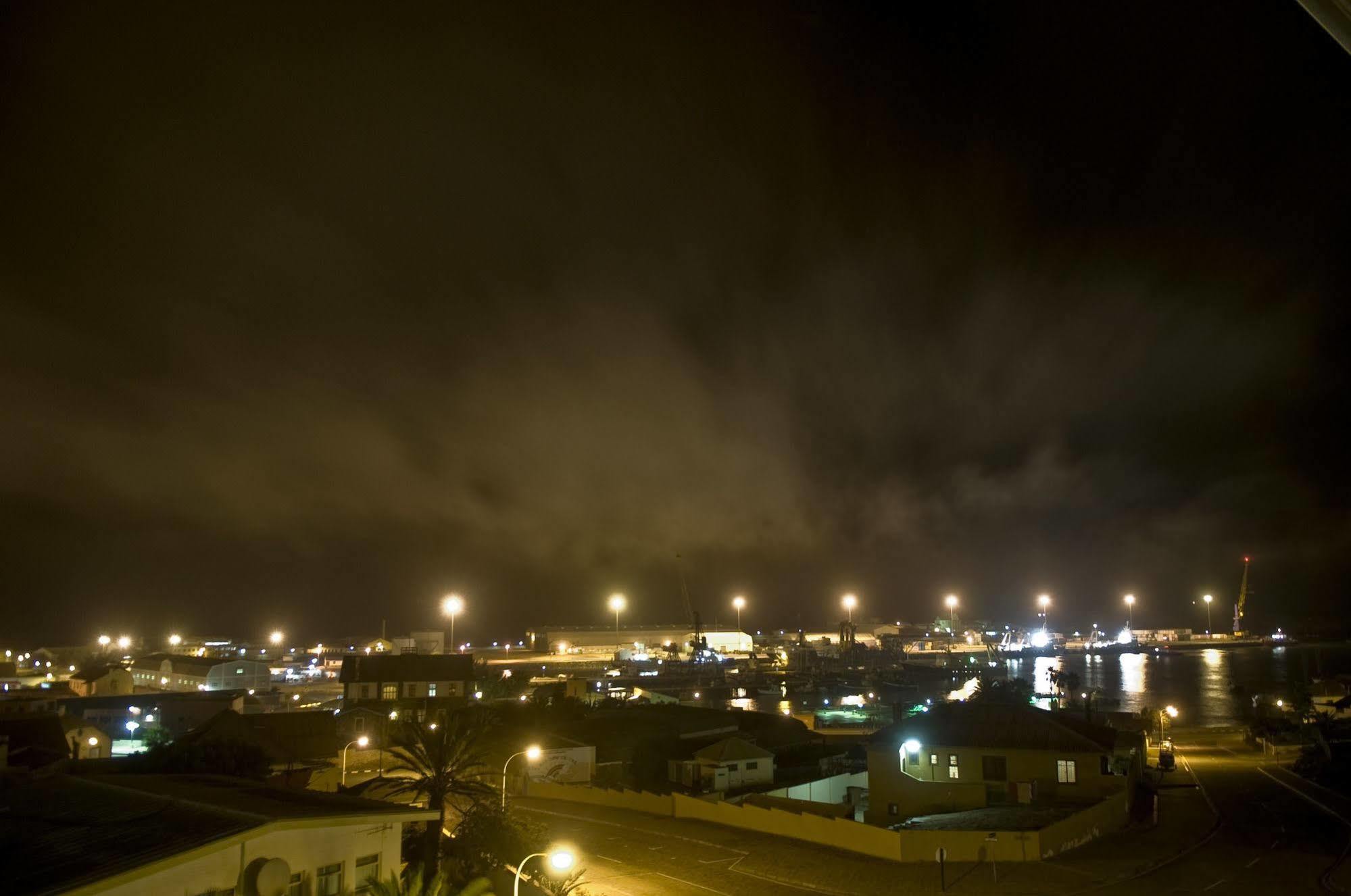Sea-View Zum Sperrgebiet Hotel Luderitz ภายนอก รูปภาพ