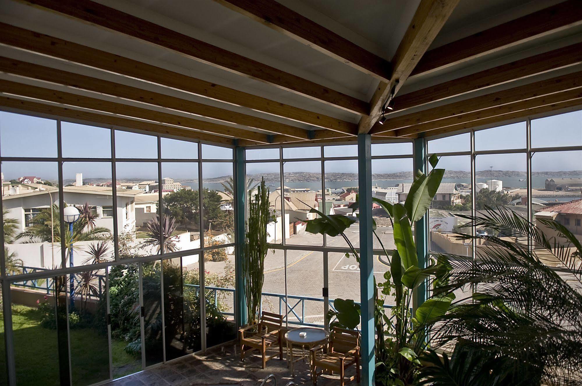 Sea-View Zum Sperrgebiet Hotel Luderitz ภายนอก รูปภาพ
